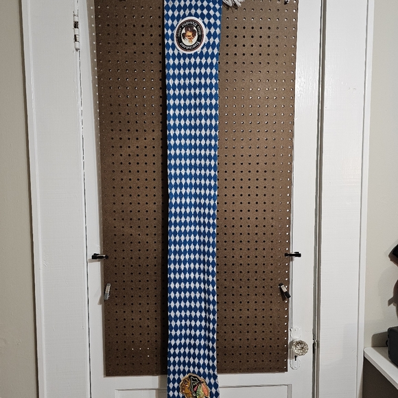 Chicago Blackhawks Hooligan Scarf - Picture 4 of 6